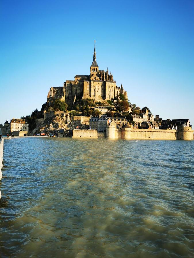 Les Pommiers Du Mont Saint Michel Hotel Beauvoir  Ngoại thất bức ảnh